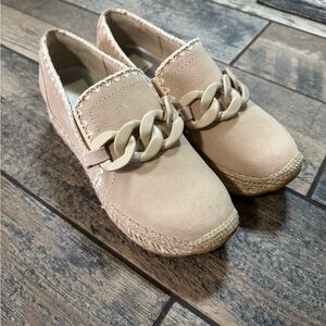 Dolce Vita Beige Chain Espadrille Loafers